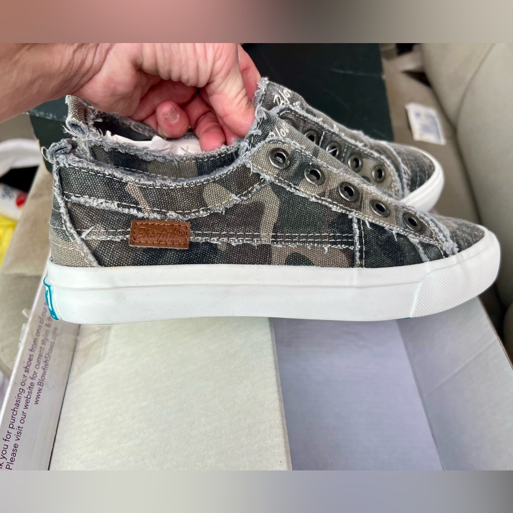 Blowfish Green Camouflage Athletic Shoes
